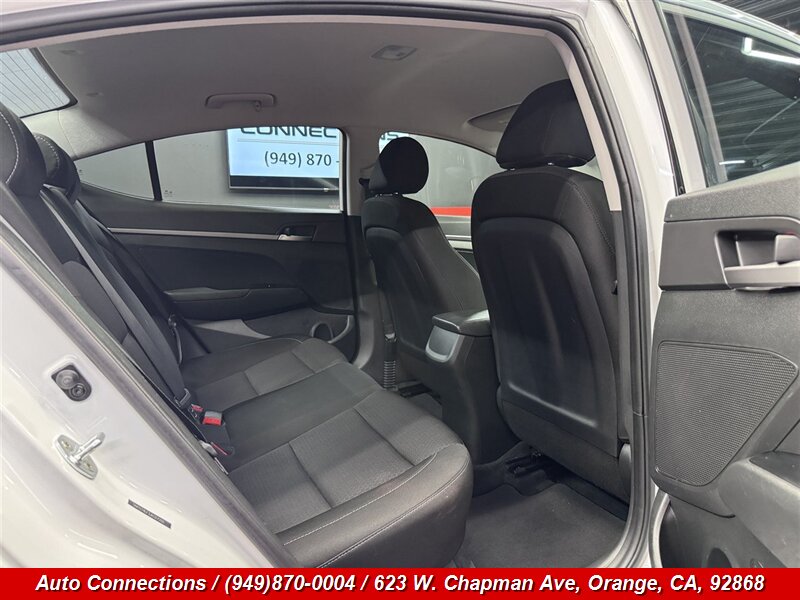 2018 Hyundai ELANTRA SE - Photo 8 - Orange, CA 92868