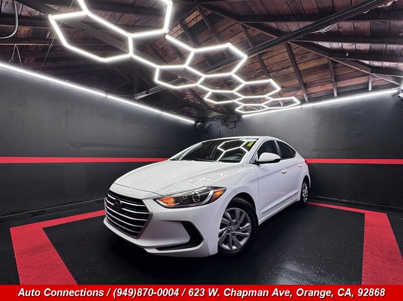 2018 Hyundai ELANTRA SE - Photo 2 - Orange, CA 92868