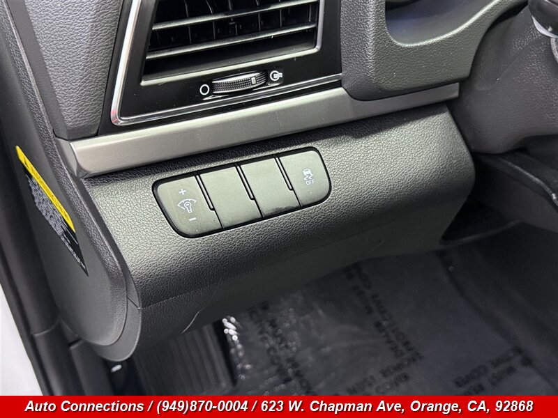 2018 Hyundai ELANTRA SE - Photo 17 - Orange, CA 92868