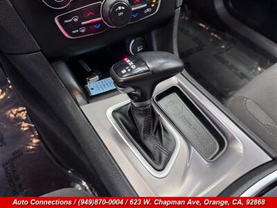 2022 Dodge Charger SXT - Photo 14 - Orange, CA 92868