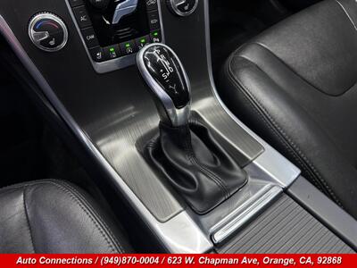 2015 Volvo XC60 T5 Drive-E Platinum   - Photo 14 - Orange, CA 92868