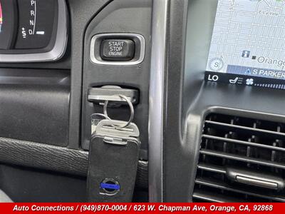 2015 Volvo XC60 T5 Drive-E Platinum   - Photo 17 - Orange, CA 92868
