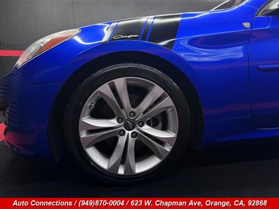 2010 Hyundai Genesis Coupe 3.8L - Photo 28 - Orange, CA 92868