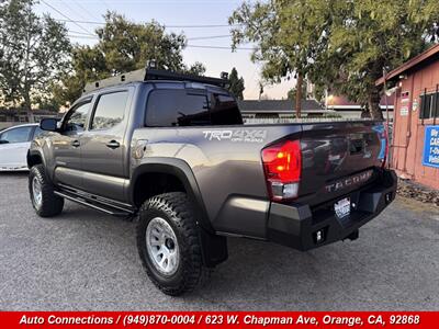 2017 Toyota Tacoma TRD Pro   - Photo 4 - Orange, CA 92868