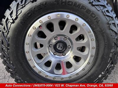 2017 Toyota Tacoma TRD Pro   - Photo 38 - Orange, CA 92868