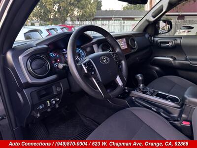 2017 Toyota Tacoma TRD Pro   - Photo 10 - Orange, CA 92868