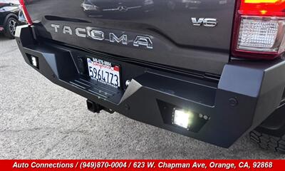 2017 Toyota Tacoma TRD Pro   - Photo 29 - Orange, CA 92868