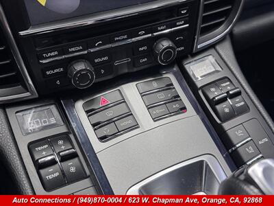 2012 Porsche Panamera   - Photo 20 - Orange, CA 92868
