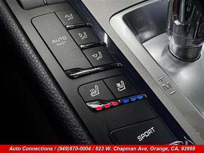 2012 Porsche Panamera   - Photo 17 - Orange, CA 92868