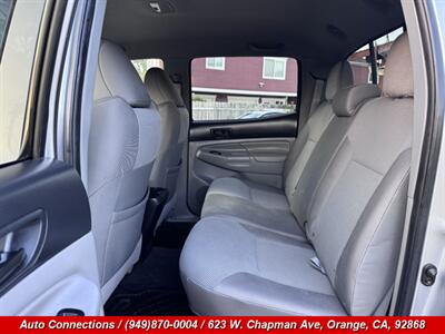 2015 Toyota Tacoma V6   - Photo 9 - Orange, CA 92868