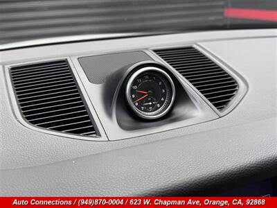 2018 Porsche Macan   - Photo 20 - Orange, CA 92868