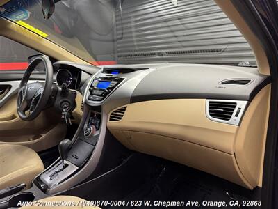 2013 Hyundai ELANTRA GLS - Photo 10 - Orange, CA 92868