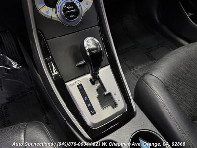 2013 Hyundai ELANTRA Limited - Photo 14 - Orange, CA 92868