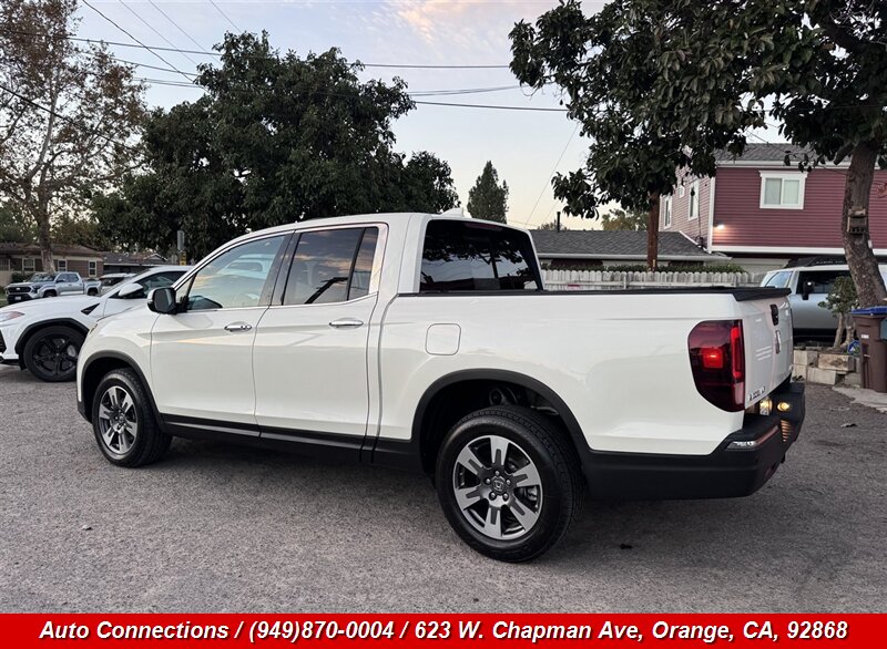 2017 Honda Ridgeline RTL-E - Photo 4 - Orange, CA 92868