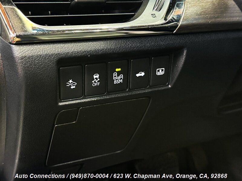 2017 Toyota Avalon Plus XLE Premium Touring Limited photo 20