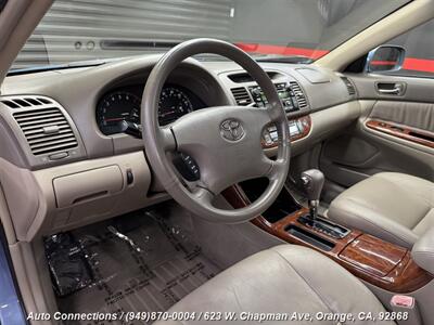 2004 Toyota Camry XLE V6   - Photo 11 - Orange, CA 92868