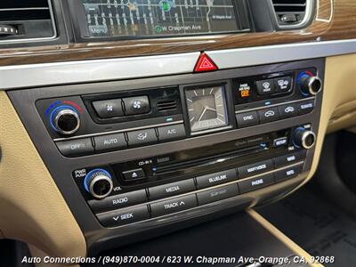 2015 Hyundai Genesis 3.8L   - Photo 17 - Orange, CA 92868