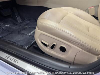 2015 Hyundai Genesis 3.8L   - Photo 30 - Orange, CA 92868