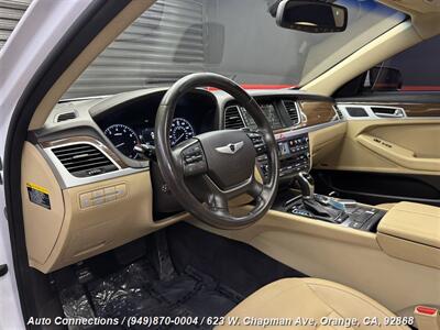 2015 Hyundai Genesis 3.8L   - Photo 11 - Orange, CA 92868
