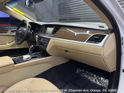 2015 Hyundai Genesis 3.8L   - Photo 10 - Orange, CA 92868
