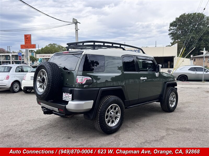 2013 Toyota FJ Cruiser - Photo 4 - Orange, CA 92868