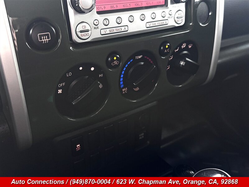 2013 Toyota FJ Cruiser - Photo 15 - Orange, CA 92868