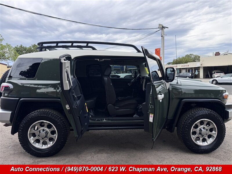 2013 Toyota FJ Cruiser - Photo 24 - Orange, CA 92868