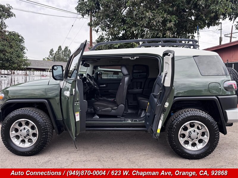 2013 Toyota FJ Cruiser - Photo 23 - Orange, CA 92868