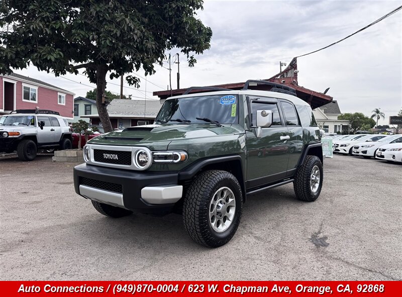 2013 Toyota FJ Cruiser - Photo 2 - Orange, CA 92868