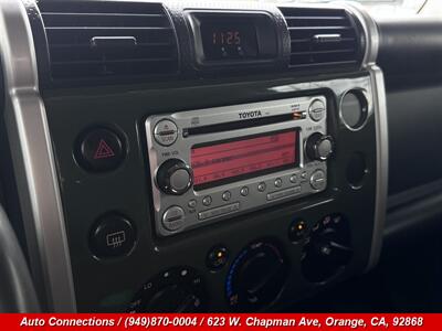 2013 Toyota FJ Cruiser - Photo 16 - Orange, CA 92868