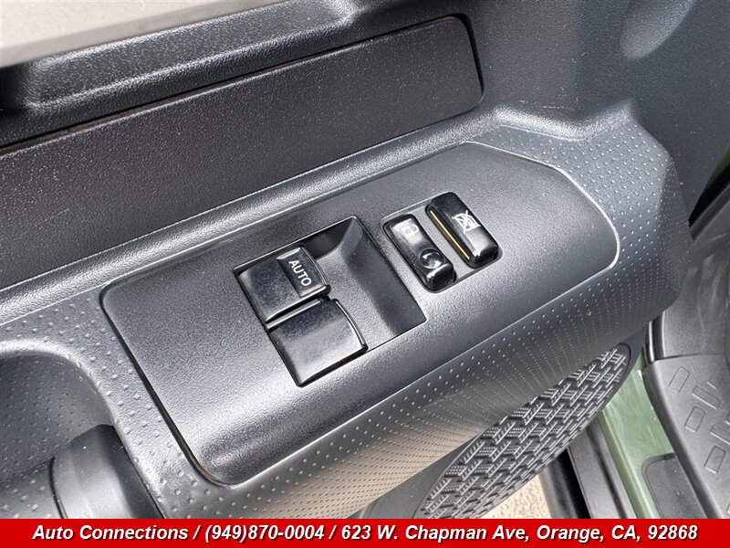 2013 Toyota FJ Cruiser - Photo 21 - Orange, CA 92868