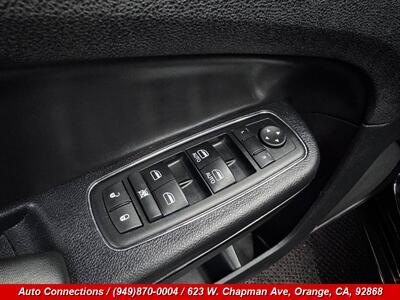 2014 Chrysler 300 Series S   - Photo 19 - Orange, CA 92868