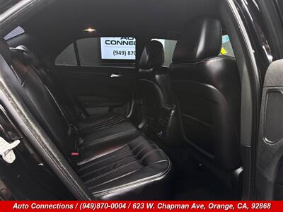 2014 Chrysler 300 Series S   - Photo 7 - Orange, CA 92868