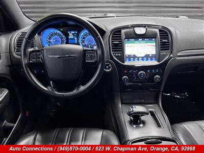 2014 Chrysler 300 Series S   - Photo 11 - Orange, CA 92868