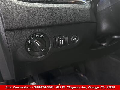 2014 Chrysler 300 Series S   - Photo 18 - Orange, CA 92868