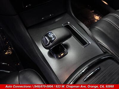 2014 Chrysler 300 Series S   - Photo 13 - Orange, CA 92868