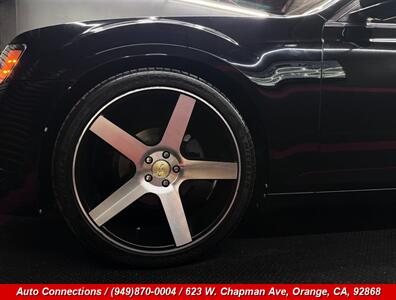 2014 Chrysler 300 Series S   - Photo 30 - Orange, CA 92868