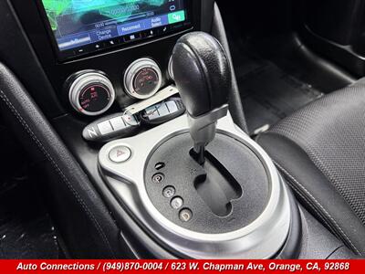 2020 Nissan 370Z Sport   - Photo 11 - Orange, CA 92868