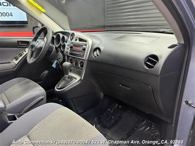 2006 Toyota Matrix   - Photo 10 - Orange, CA 92868