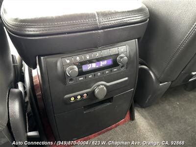 2013 Cadillac Escalade   - Photo 29 - Orange, CA 92868