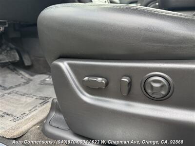 2013 Cadillac Escalade   - Photo 31 - Orange, CA 92868