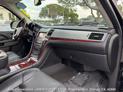 2013 Cadillac Escalade   - Photo 12 - Orange, CA 92868