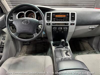 2005 Toyota 4Runner SR5   - Photo 12 - Orange, CA 92868