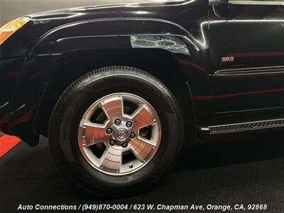 2005 Toyota 4Runner SR5   - Photo 27 - Orange, CA 92868