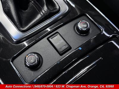 2014 INFINITI QX70 - Photo 15 - Orange, CA 92868