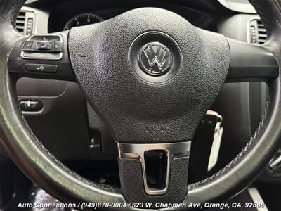 2012 Volkswagen Jetta SE PZEV   - Photo 13 - Orange, CA 92868