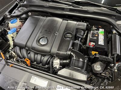 2012 Volkswagen Jetta SE PZEV   - Photo 27 - Orange, CA 92868