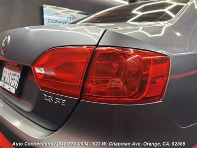 2012 Volkswagen Jetta SE PZEV   - Photo 30 - Orange, CA 92868