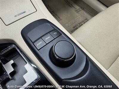 2014 Lexus ES 300h   - Photo 18 - Orange, CA 92868