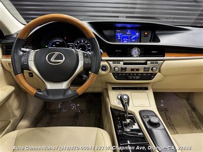 2014 Lexus ES 300h   - Photo 12 - Orange, CA 92868